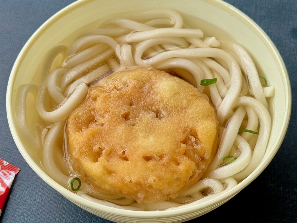 「欽明館名物自動販売機コーナー」天ぷらうどん