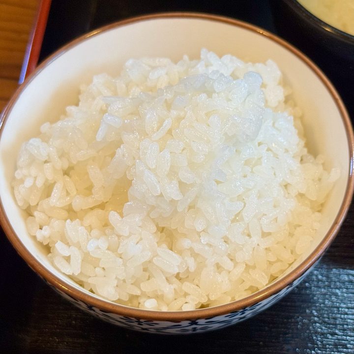 「おいしい一品 和」日替わり定食（梅しそチキンカツ）