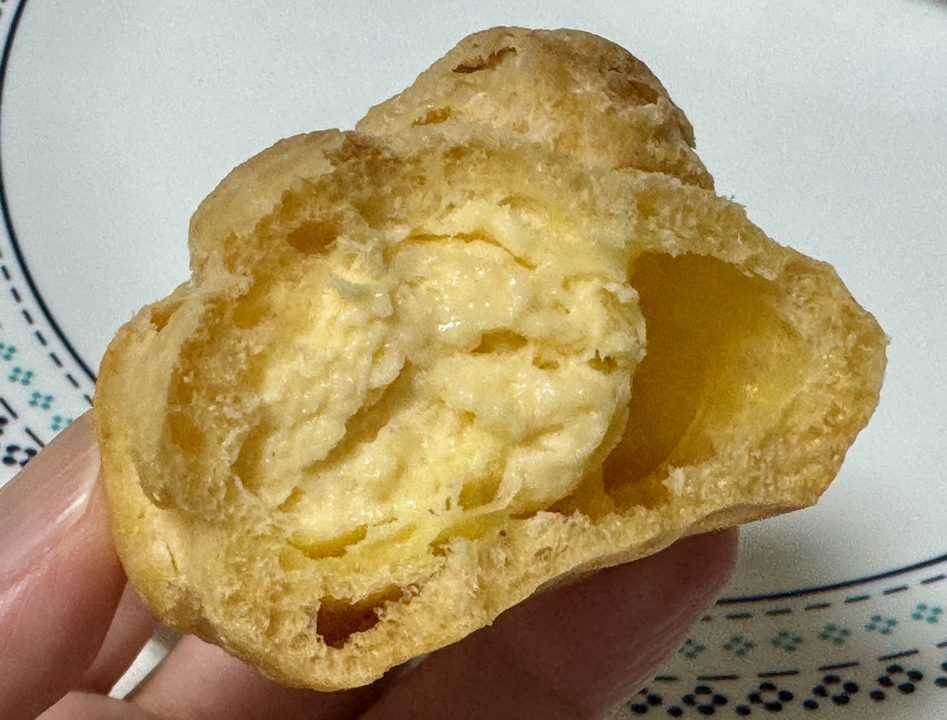 「藤原吉福堂」シュークリーム