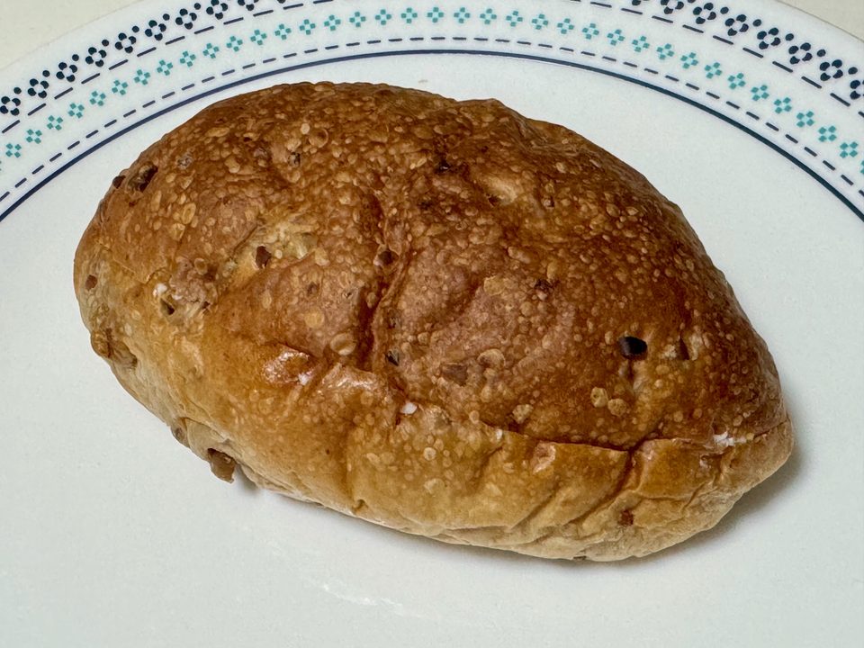 「パンの白石」くるみるく