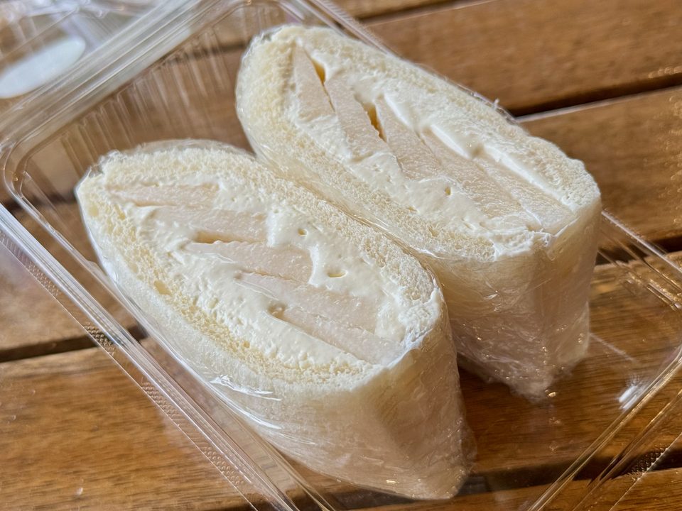 「農園カフェ のんびり」梨のフルーツサンド
