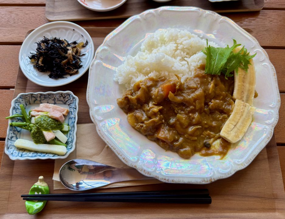 「ゆめたねカフェ」バナナ入りカレー