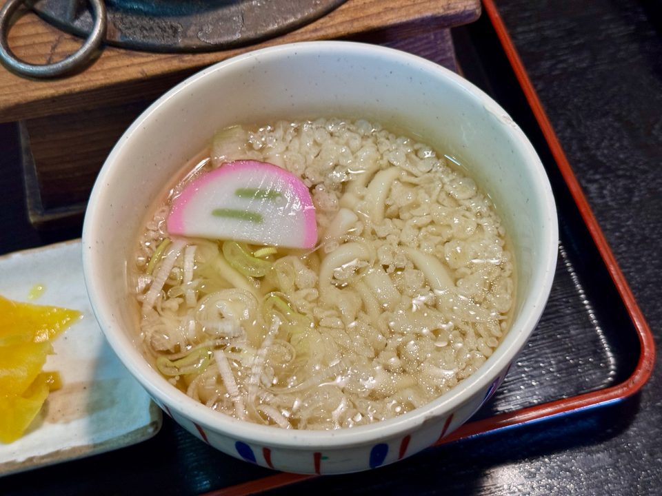 「食事処 春日 本店」おおいた冠地どり釜めしうどん膳
